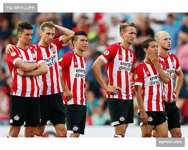 埃因霍温球员维阿在欧冠赛场进球 展现美国球员实力 埃因霍温球员维阿在欧冠赛场进球 展现美国球员实力